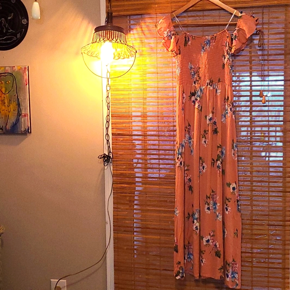 BOUTIQUE floor length summer dress